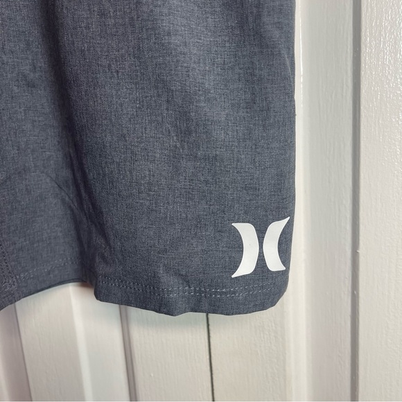 Hurley Boy's 4-Way Stretch Hybrid Short XL 18/20 C10 - Picture 3 of 9